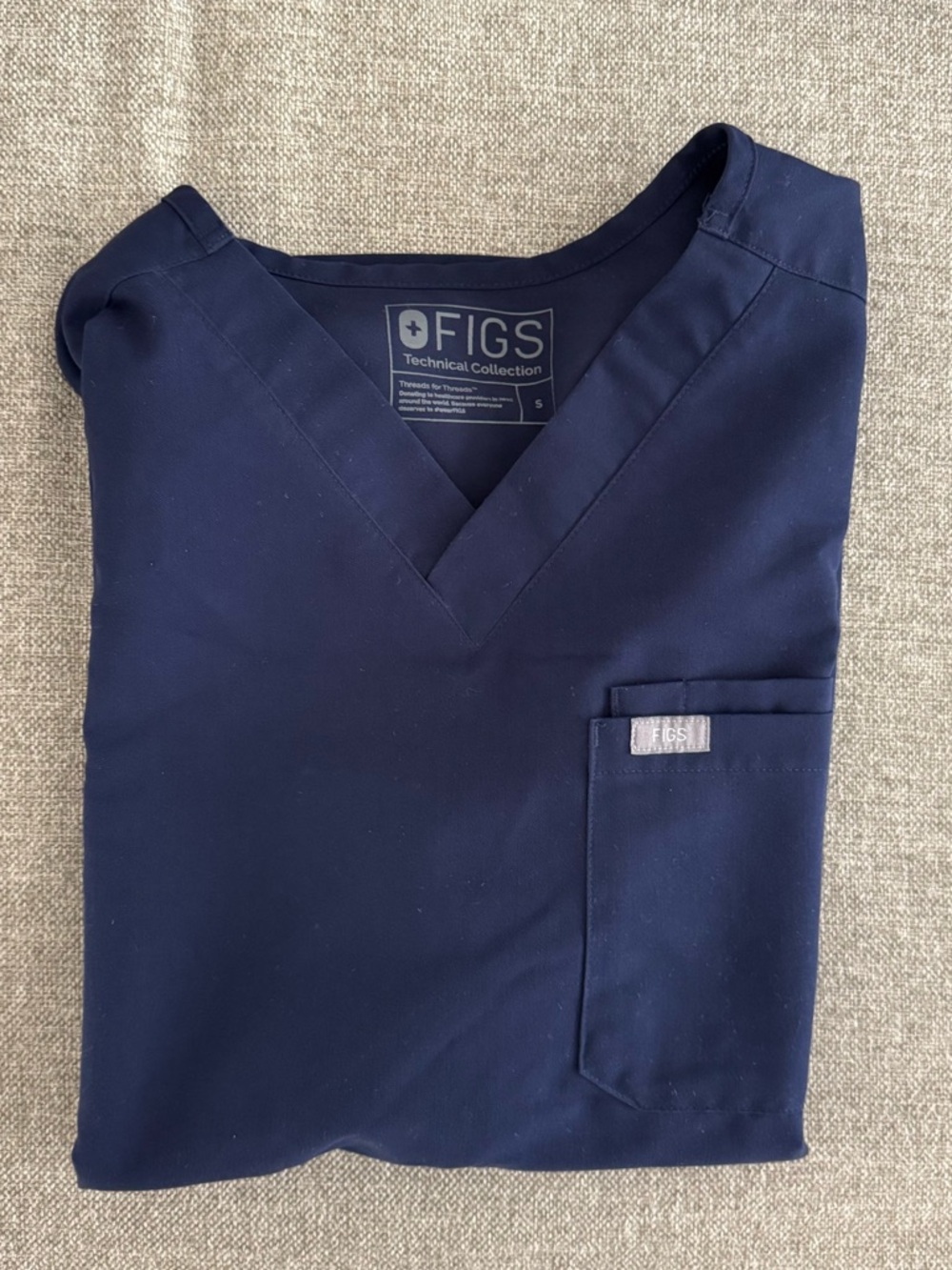 Figs Men's Navy V-Neck Medical Scrub Top